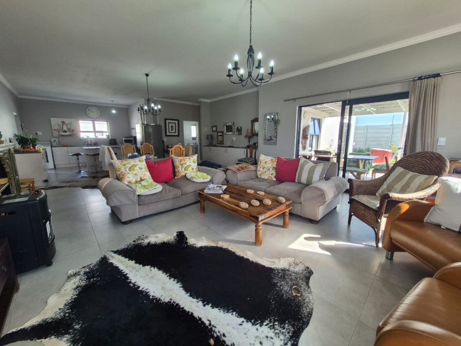 3 Bedroom Property for Sale in Sunningdale Western Cape
